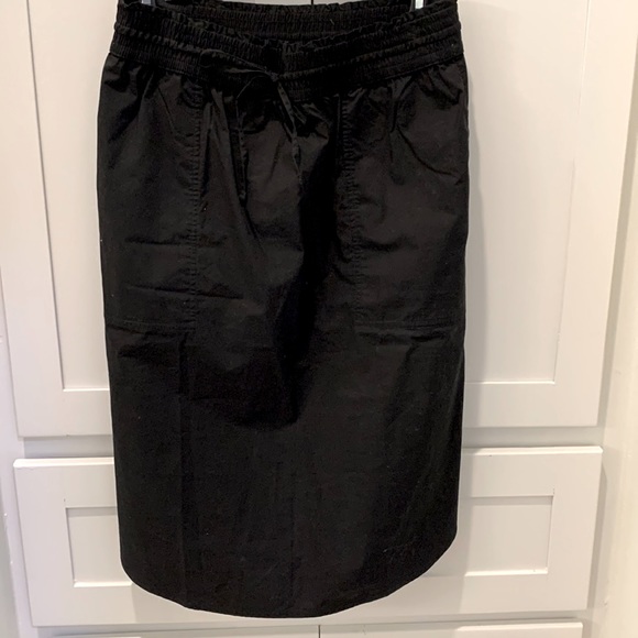 Elastic Waist side Pocket Black Skirt - Picture 1 of 5